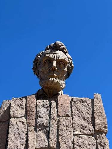 Laramie, WY contractors